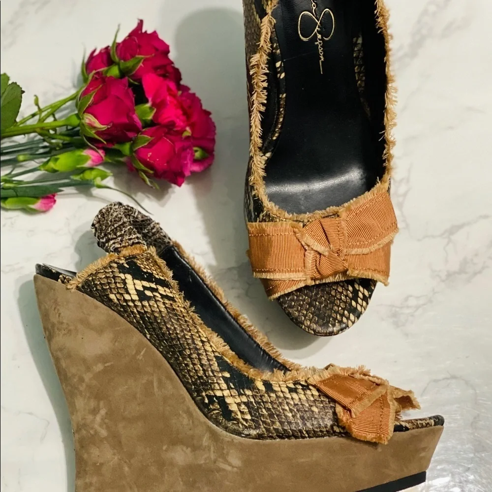Jessica Simpson Tobble snakeskin open toe heels 8
